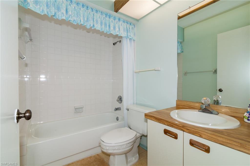 CLUB AT CRYSTAL LAKE CONDOMINIUM - Residential