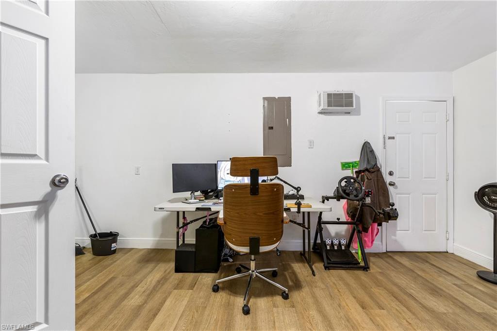 GOLDEN GATE CITY - Residential