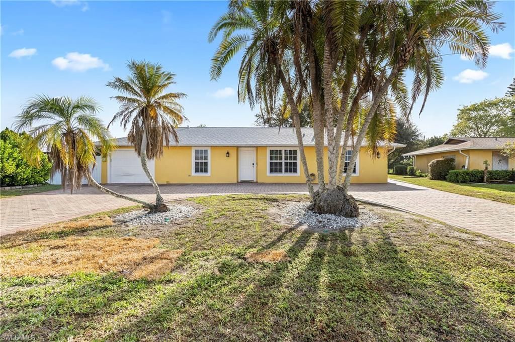 Photo of 2040 46th TER SW, NAPLES, FL 34116 (MLS # 226009735)