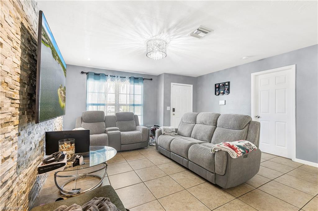 GOLDEN GATE CITY - Residential