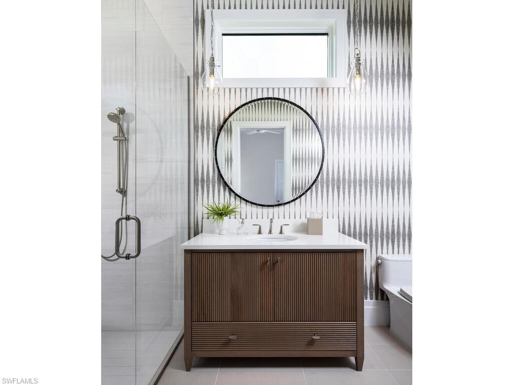 PINE RIDGE - Residential