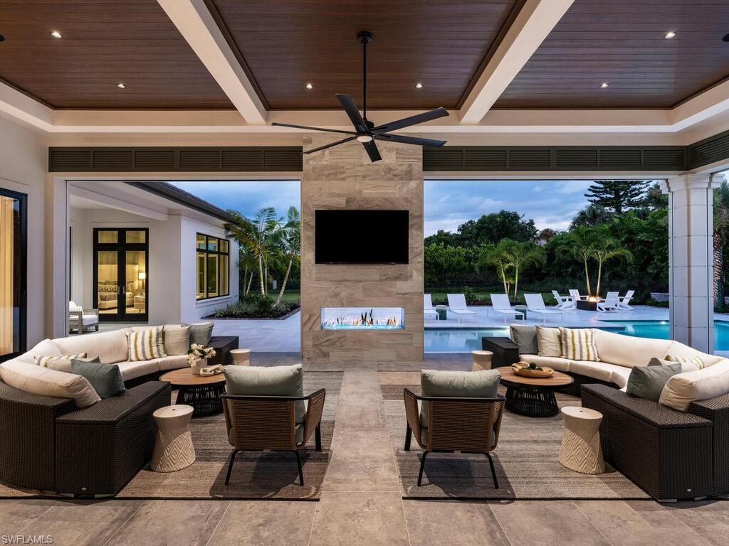 PINE RIDGE - Residential