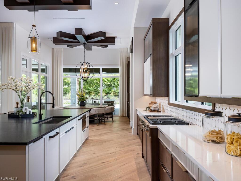 PINE RIDGE - Residential