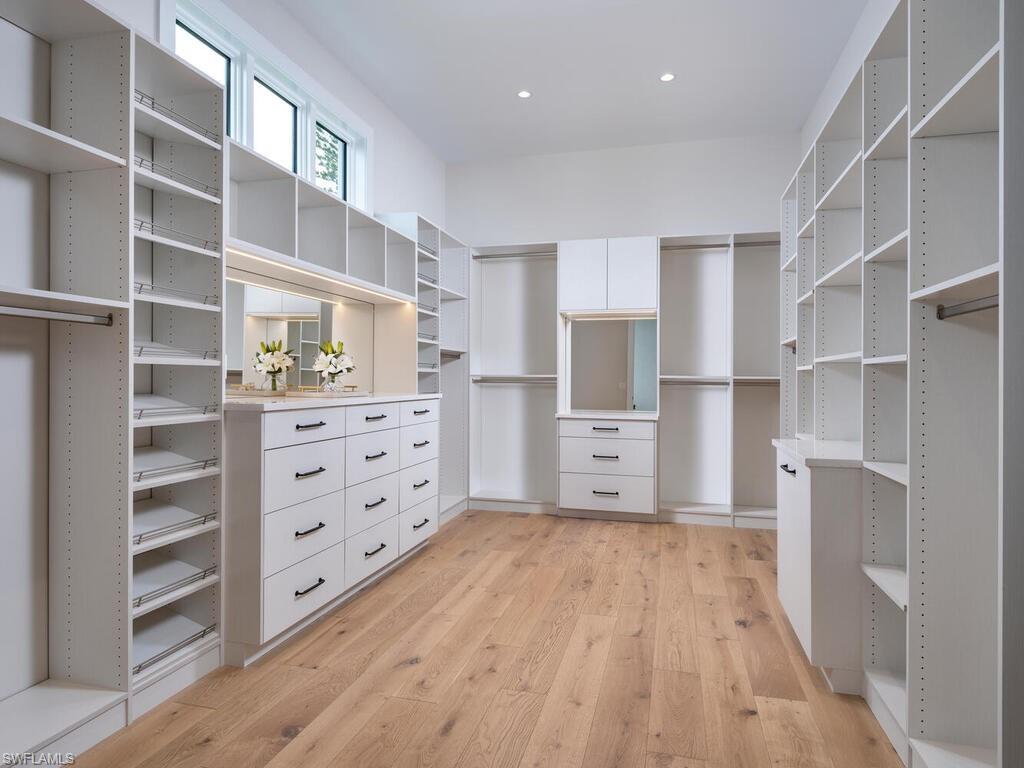 PINE RIDGE - Residential