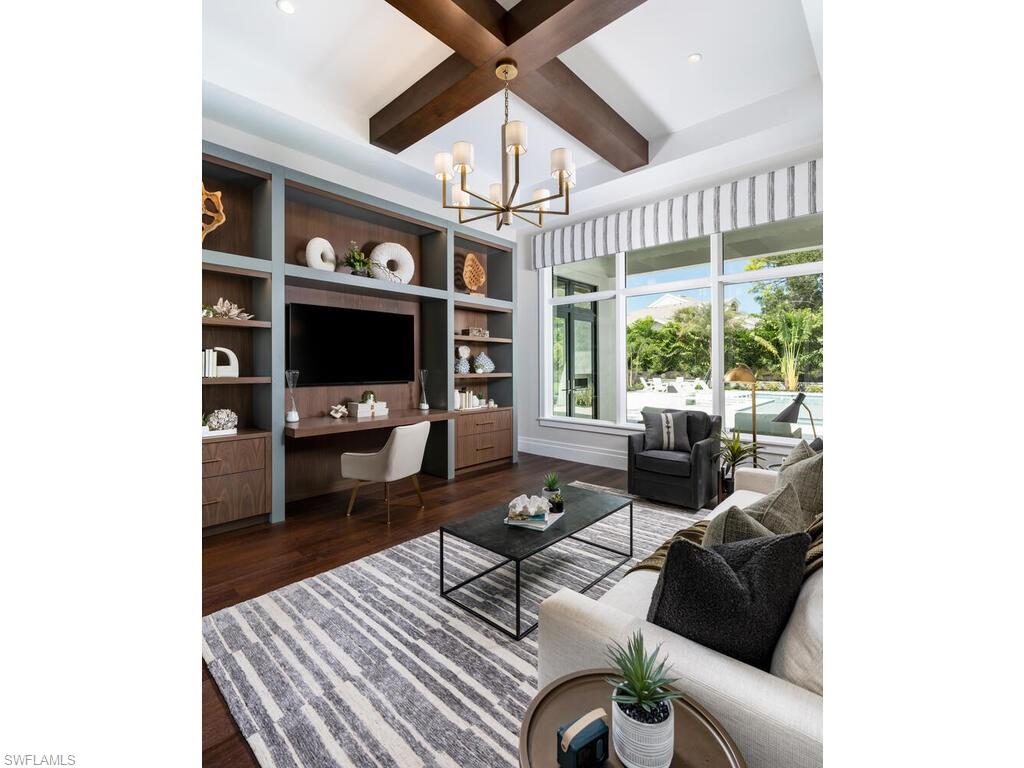 PINE RIDGE - Residential