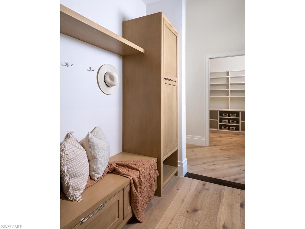 PINE RIDGE - Residential