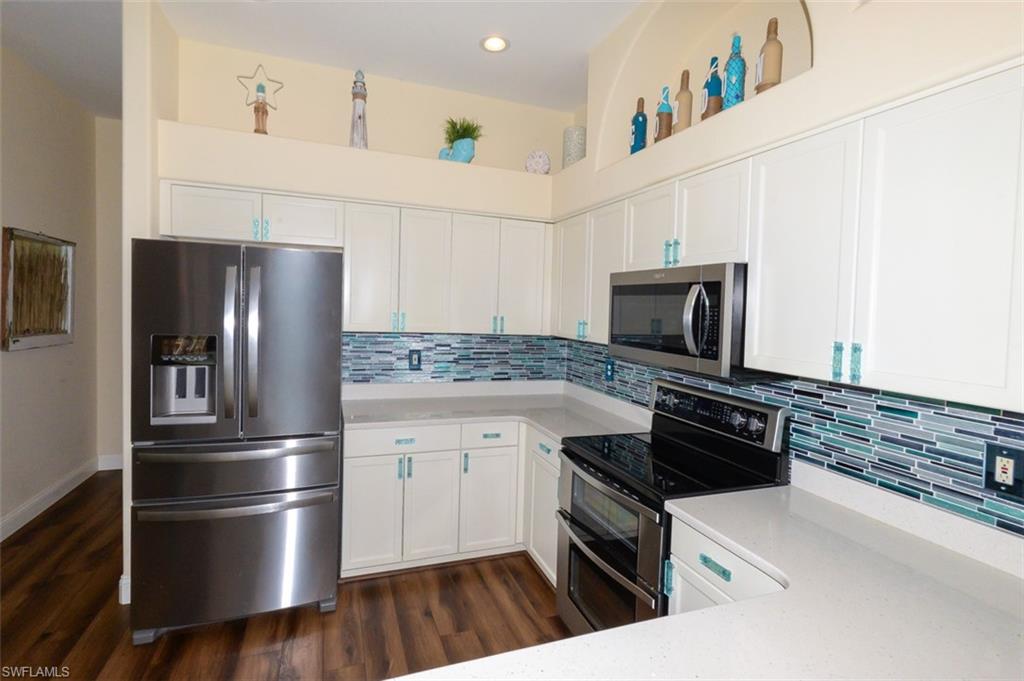 HERITAGE PALMS ESTATES - Residential