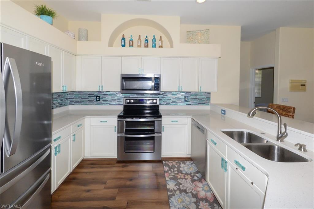 HERITAGE PALMS ESTATES - Residential