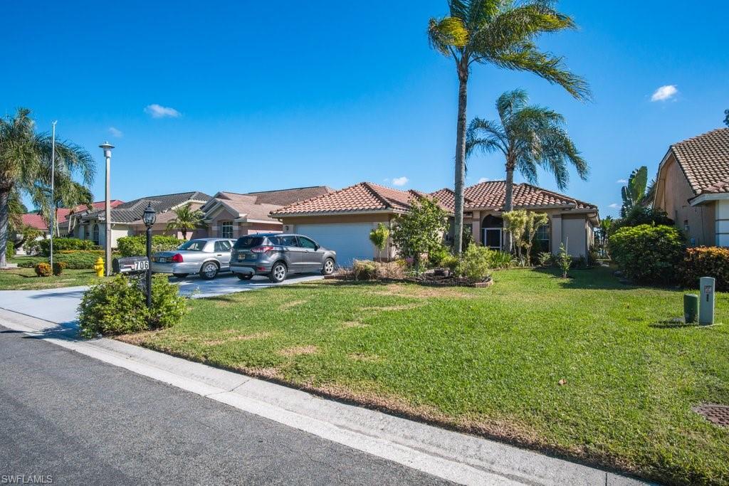 BERKSHIRE LAKES - Residential