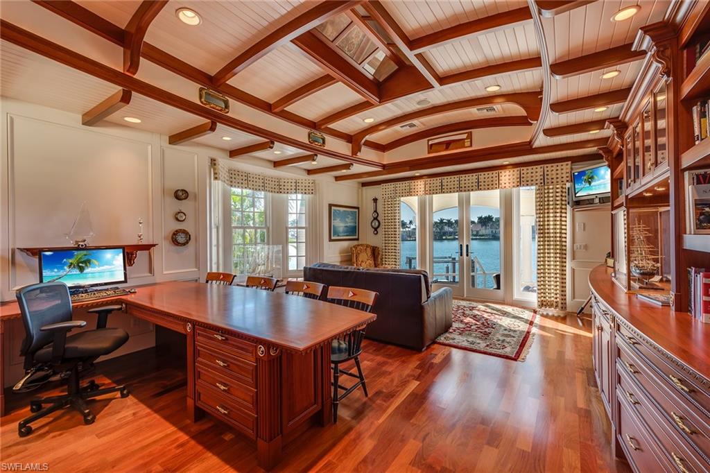 MARCO ISLAND - Residential