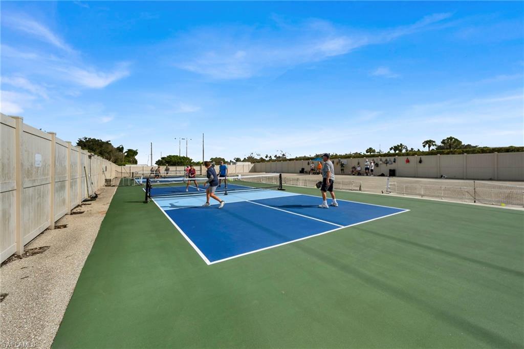 TREASURE BAY - Residential