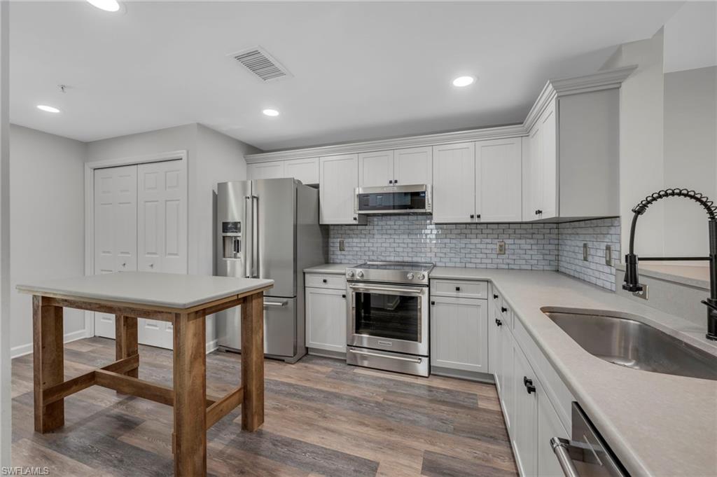 TREASURE BAY - Residential