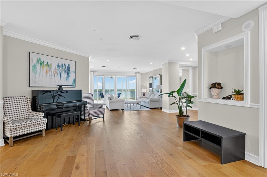 4811 Island Pond CT 604