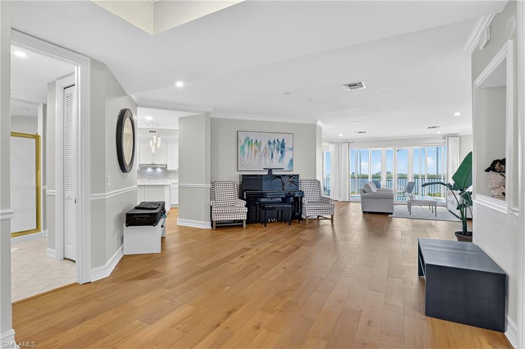 4811 Island Pond CT 604