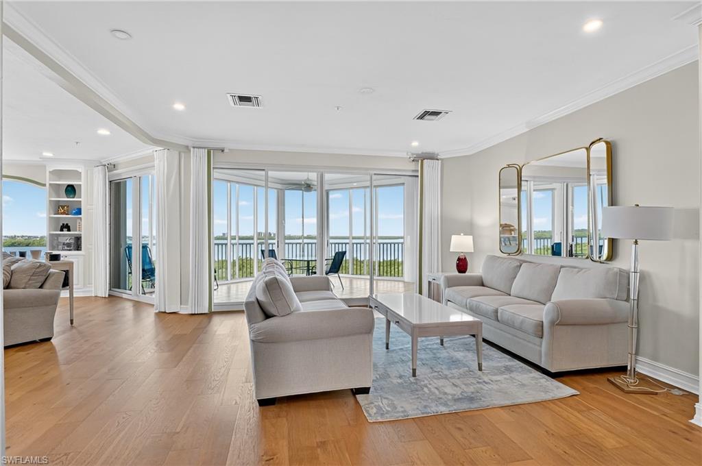 4811 Island Pond CT 604