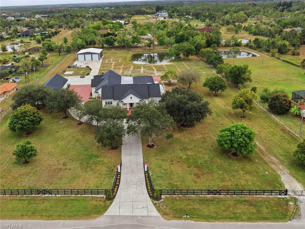 COLONIAL FARMS - Residential