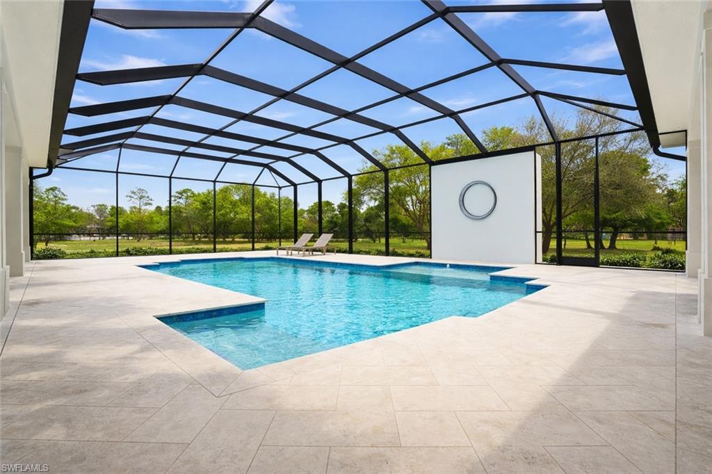 COLONIAL FARMS - Residential