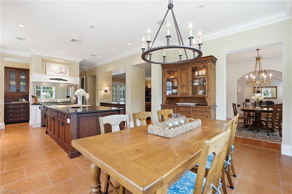 COLONIAL FARMS - Residential