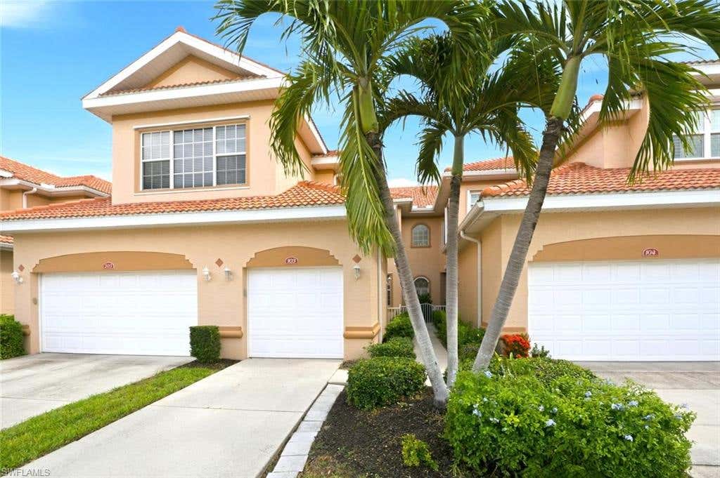 Photo of 5120 W Hyde Park CT #103, FORT MYERS, FL 33912 (MLS # 226023764)