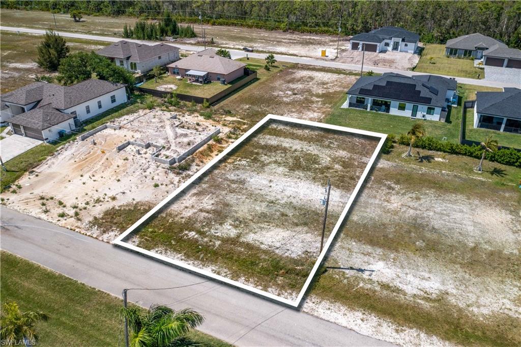 CAPE CORAL - Land