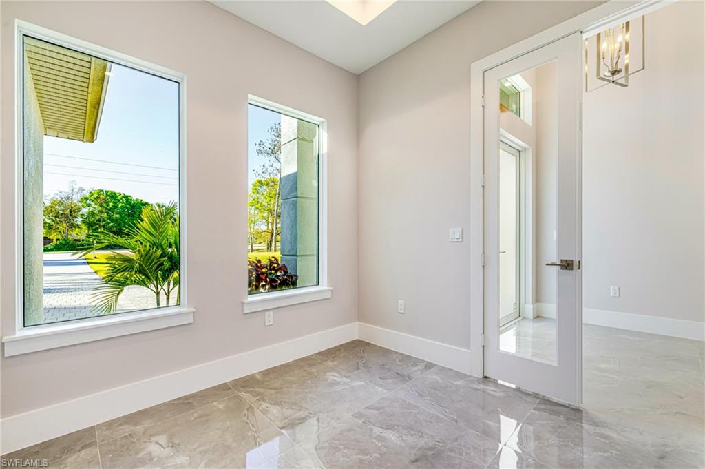 GOLDEN GATE ESTATES - Residential