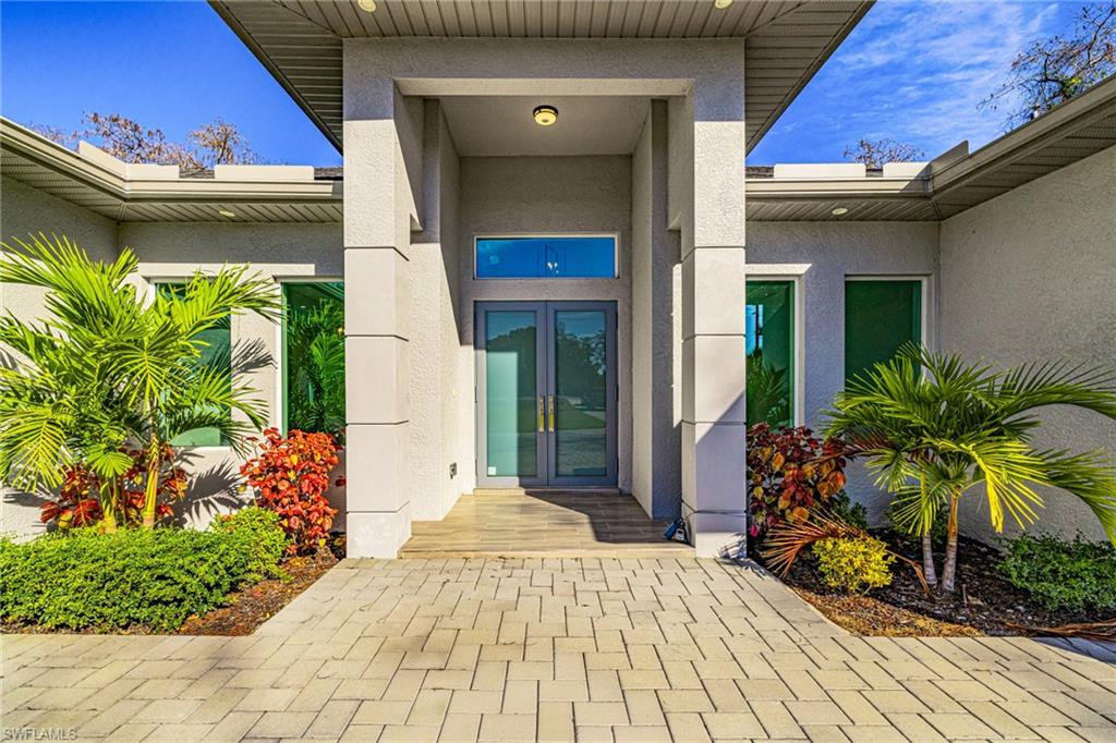 GOLDEN GATE ESTATES - Residential