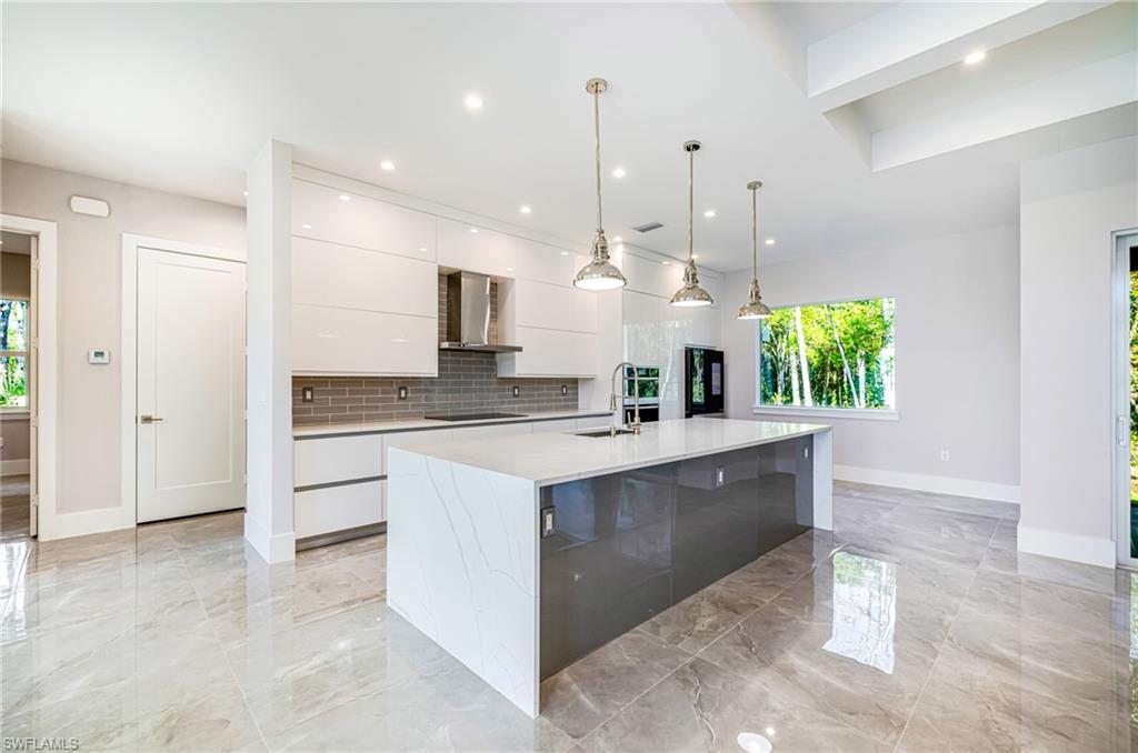 GOLDEN GATE ESTATES - Residential