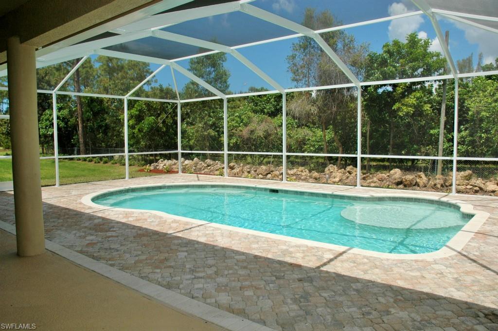 THE WOODS PRESERVE - Residential