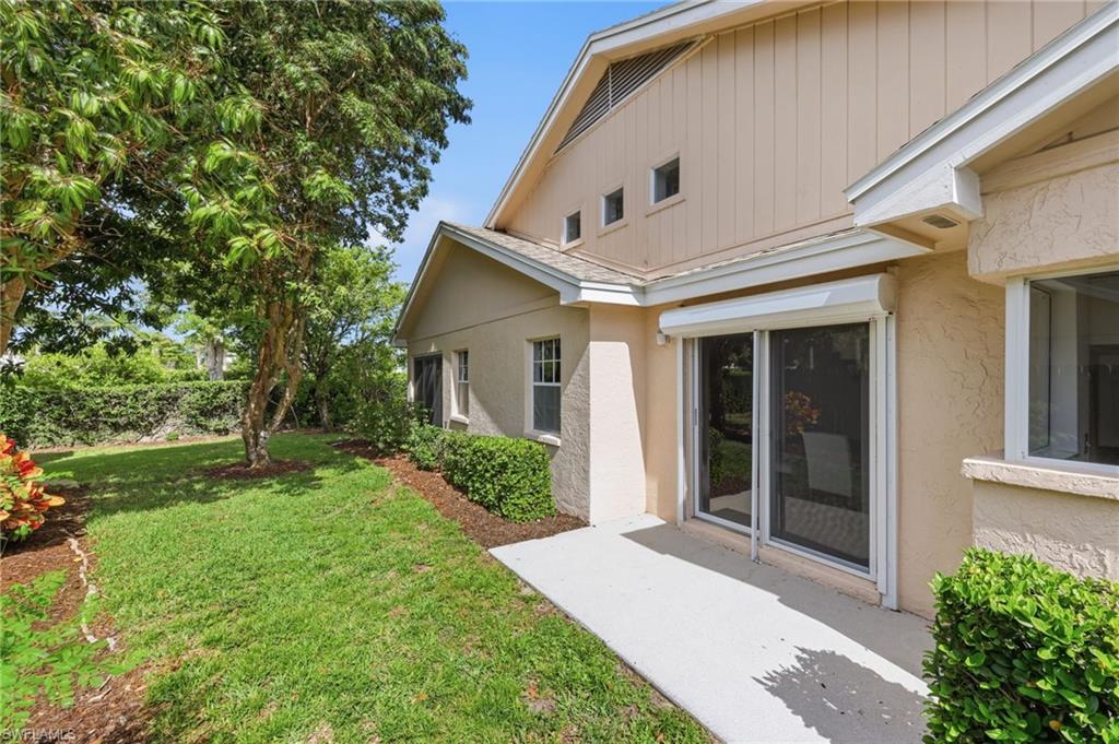 LAKESIDE VILLAS - Residential Lease