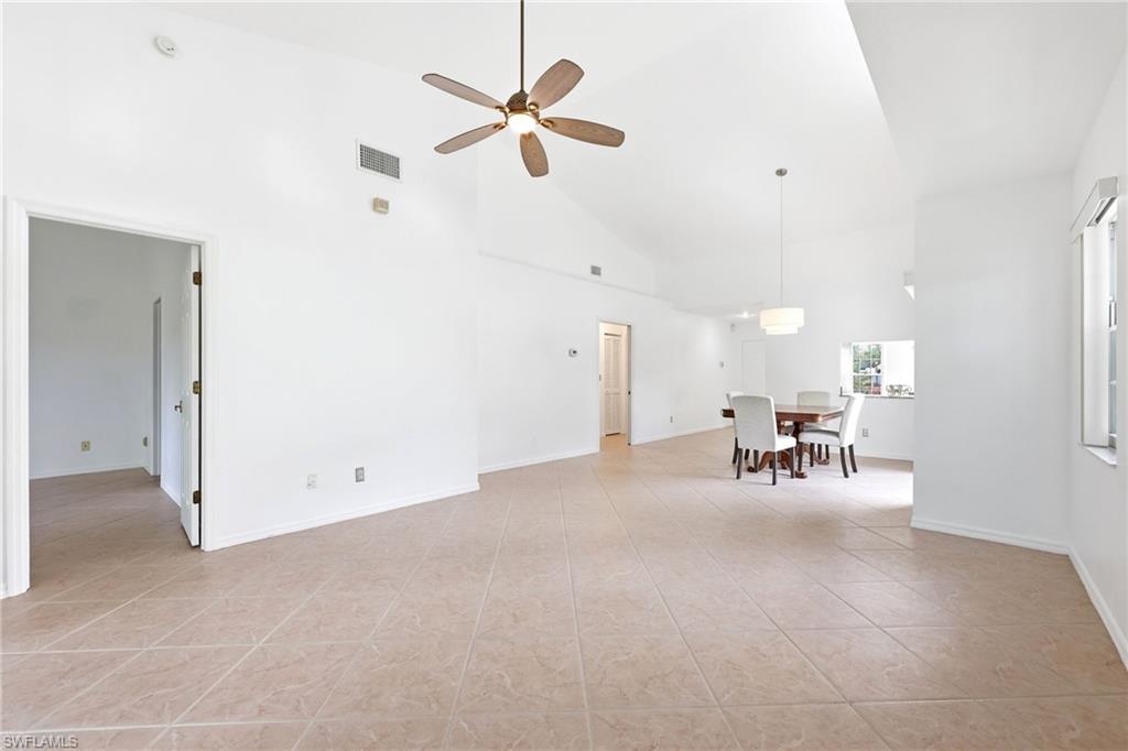 LAKESIDE VILLAS - Residential Lease