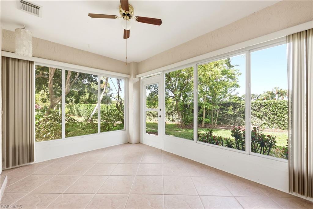 LAKESIDE VILLAS - Residential Lease