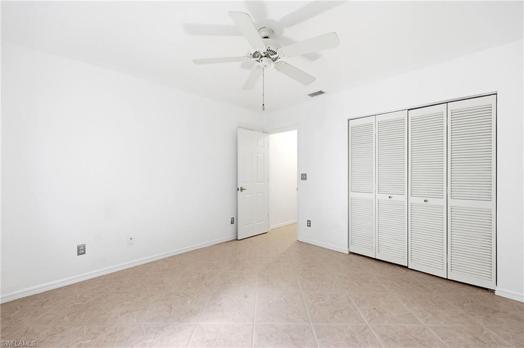 LAKESIDE VILLAS - Residential Lease