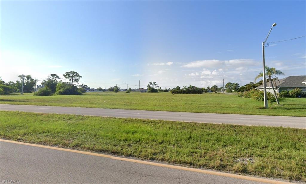 CAPE CORAL - Land