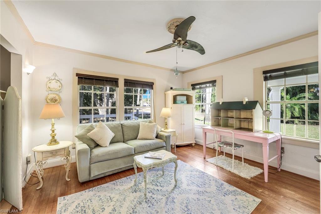 TWIN PALM ESTATES - Residential