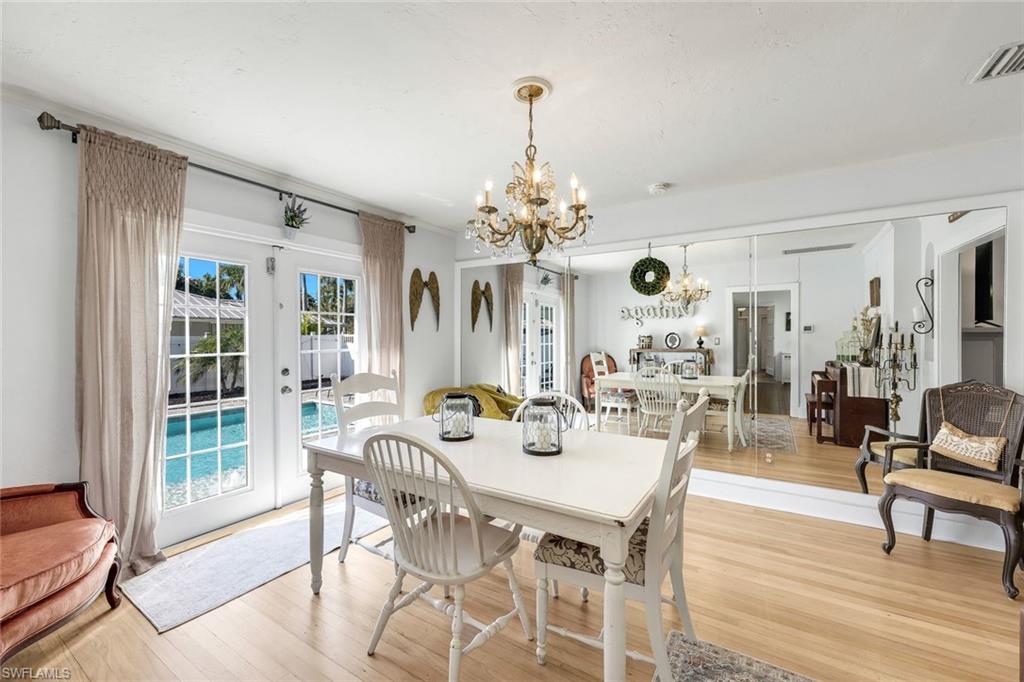 TWIN PALM ESTATES - Residential