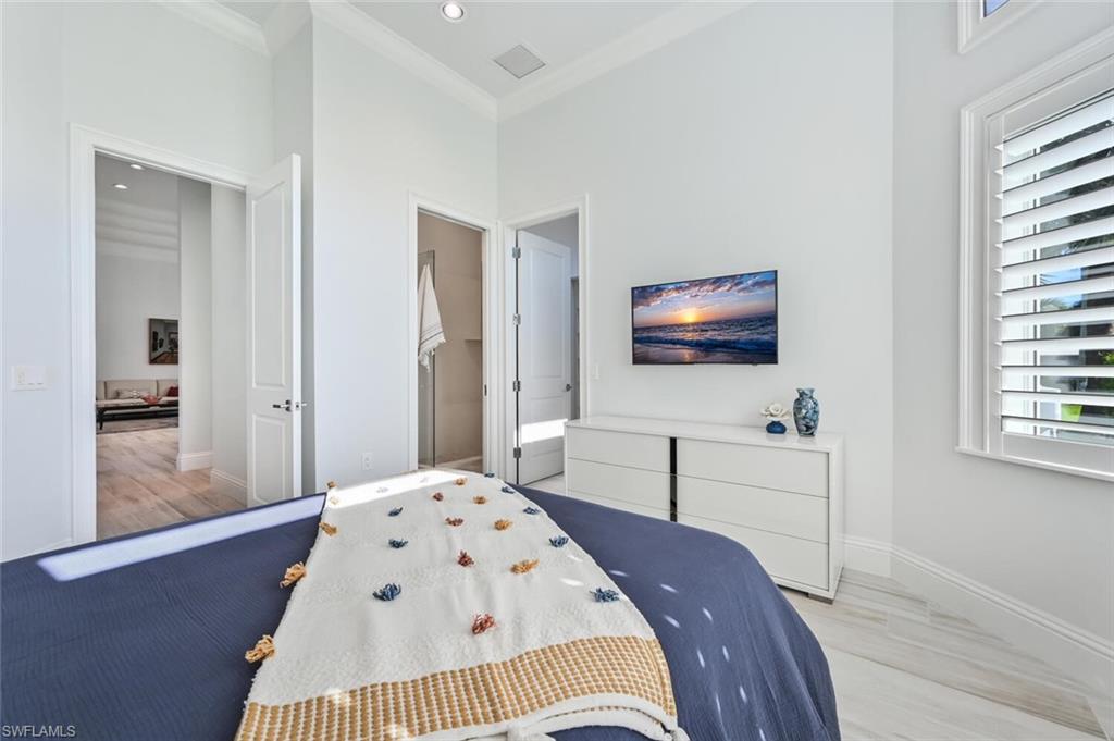 PARK SHORE - Residential