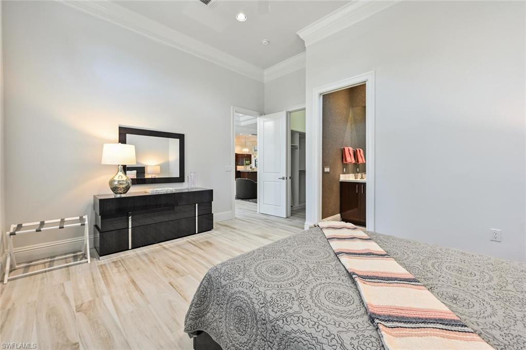 PARK SHORE - Residential