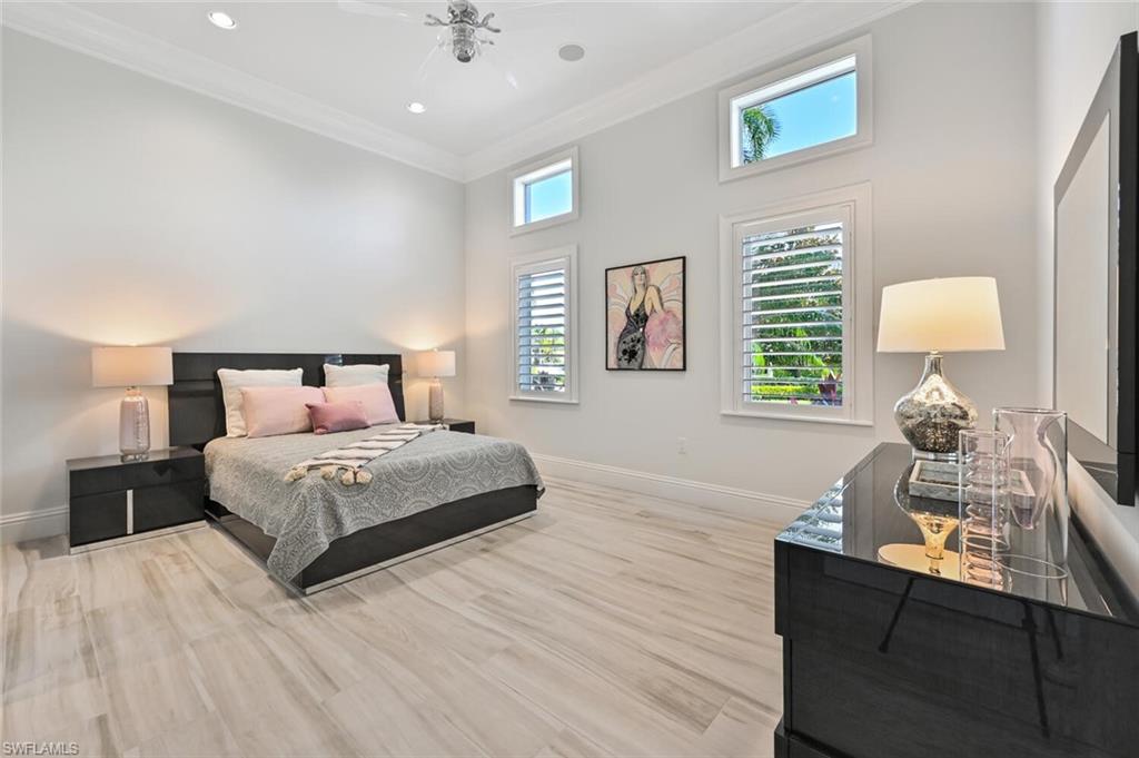 PARK SHORE - Residential