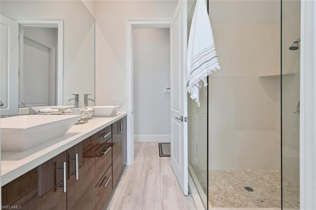 PARK SHORE - Residential