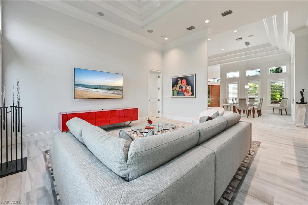 PARK SHORE - Residential