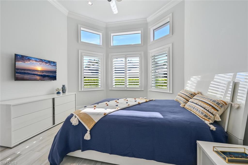 PARK SHORE - Residential