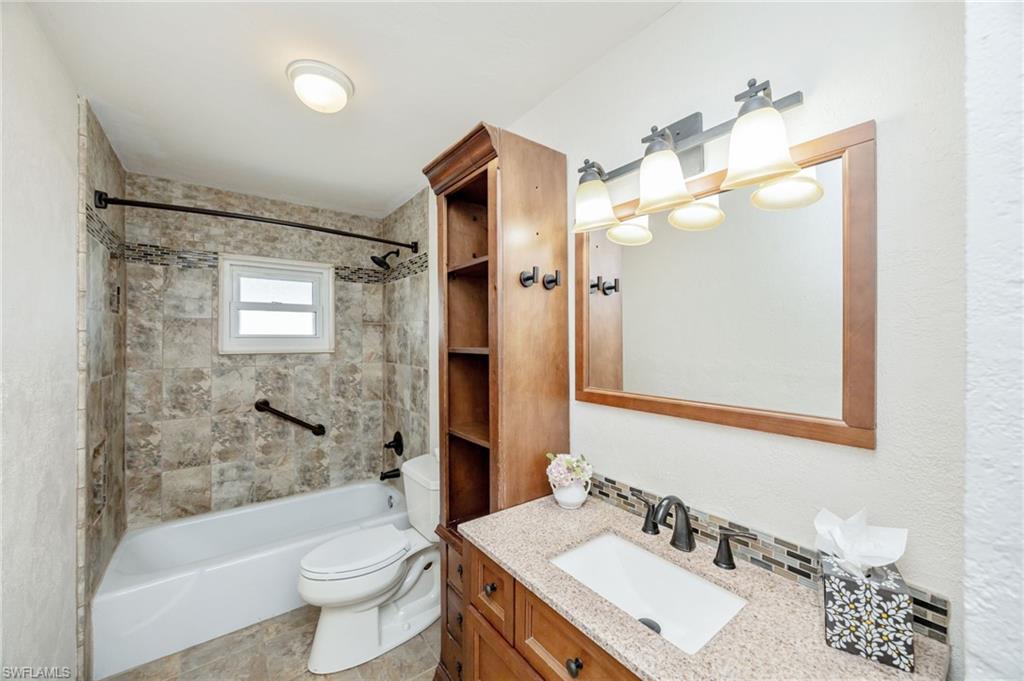 BONITA FARMS - Residential