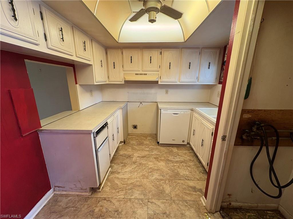 RIVIERA GOLF ESTATES - Residential