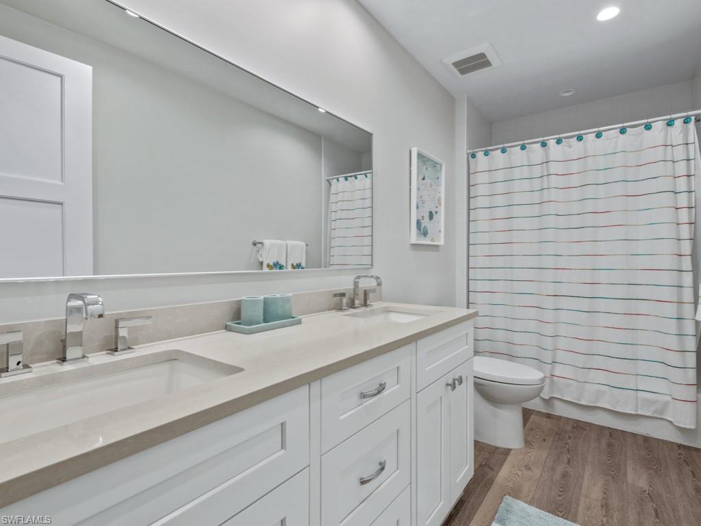 HIDEAWAY BEACH - Residential