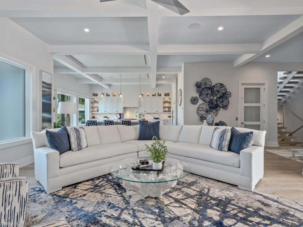 HIDEAWAY BEACH - Residential