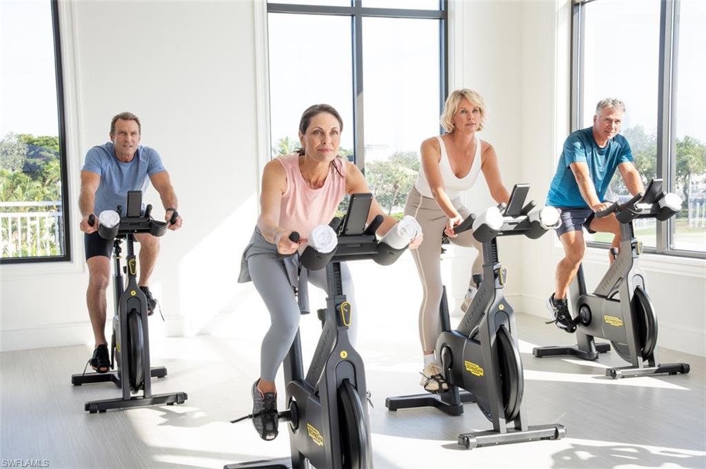 HIDEAWAY BEACH - Residential