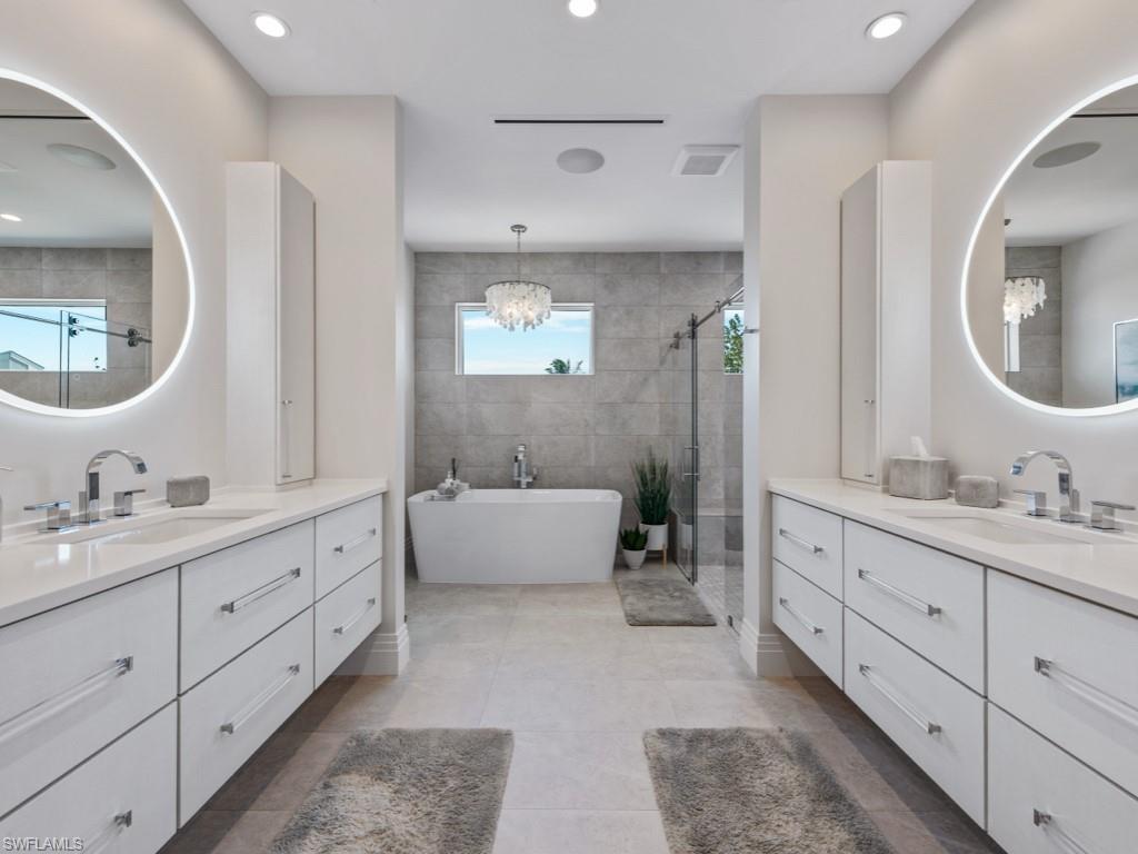 HIDEAWAY BEACH - Residential