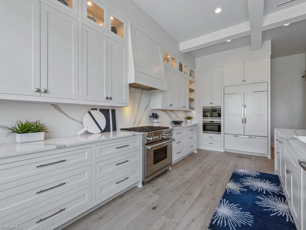 HIDEAWAY BEACH - Residential