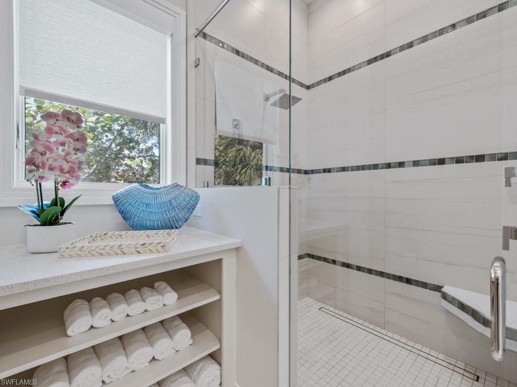 HIDEAWAY BEACH - Residential