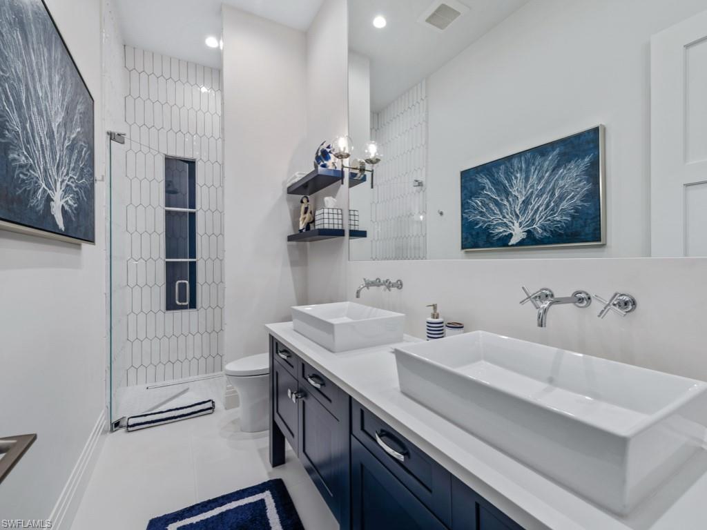 HIDEAWAY BEACH - Residential